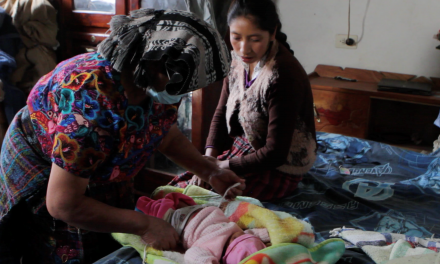 Mujeres embarazadas, desprotegidas en la pandemia de COVID-19